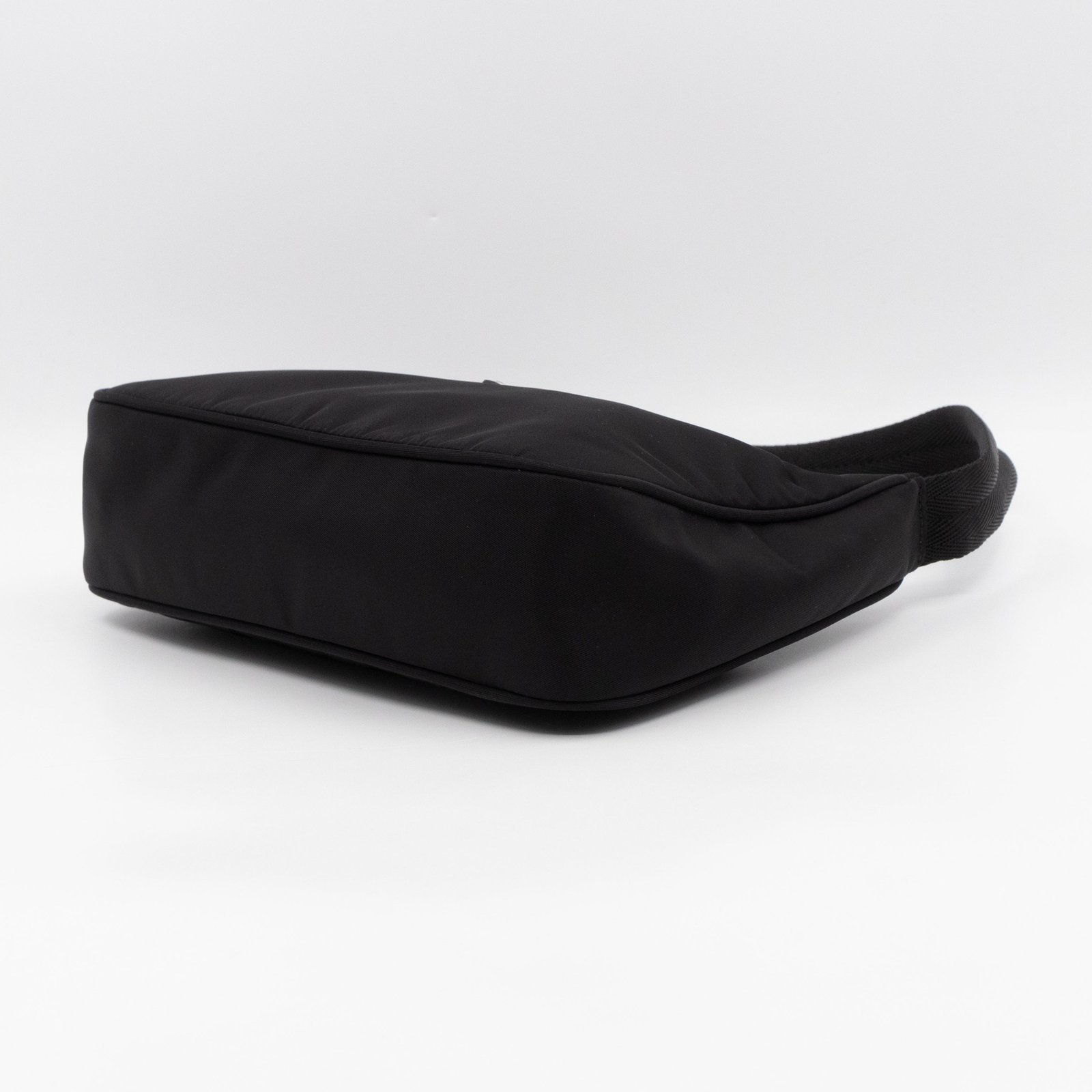 QS08369_8