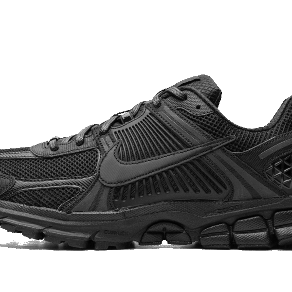 Zoom Vomero 5 "Triple Black"