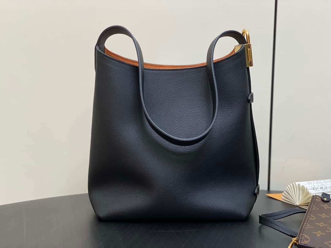 ccd40ec0a2d256da4a54cbd714f9b9752ae3340d