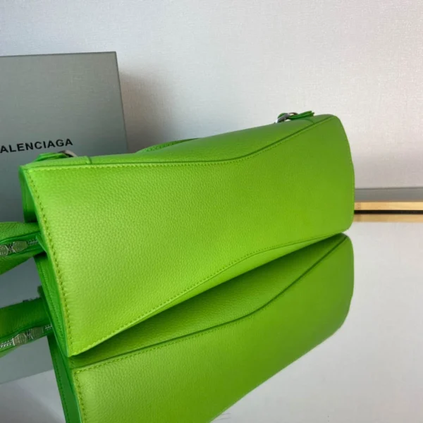 Balenciag* Neo Classic Casual Bag Size: 18cm