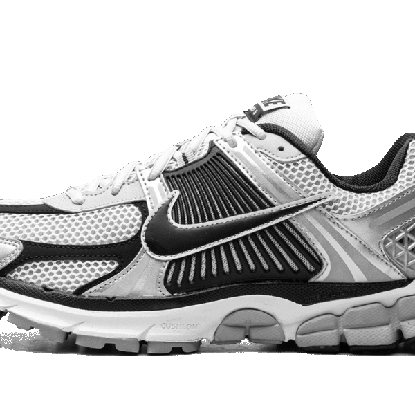 Zoom Vomero 5 "Metallic Silver Black"