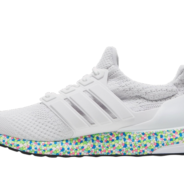 ULTRABOOST 5.0 DNA "Black"