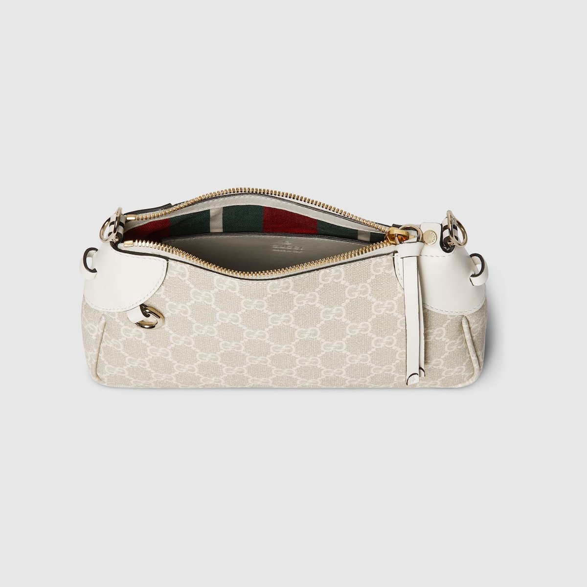 815218_FAEAA_9642_013_079_0000_Light-GG-Emblem-small-shoulder-bag