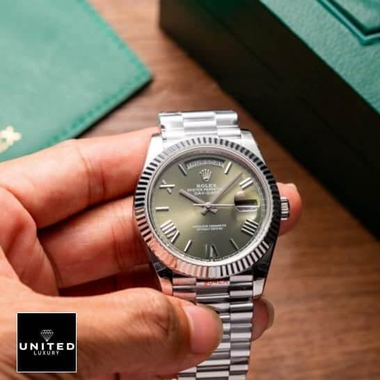 Rolex Day-Date 228239-0033 "Green Dial" Ultra Fine Replica Rolex Olive Green Replica2 Rolex Day-date green dial roman replica on the hand with