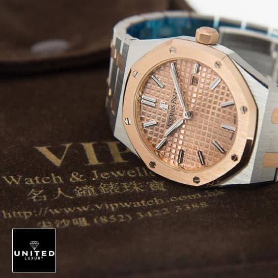 Audemars Piguet Royal Oak 25940SK.OO.D002CA.02 "Two-Tone" Precision Clone ap royal 67650sr replica left Two tone ap replica velvet floor view