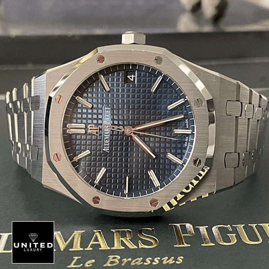 Audemars Piguet Royal Oak 15500ST "Blue Dial" Perfect Duplicate Edition audemars piguet royal oak15500ST.OO .1220ST.01 replica tiltedleft Audemars Piguet Royal Oak Blue Dial Steel Bezel Replica on the box side view