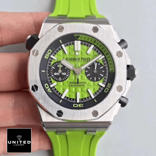 Audemars Piguet Royal Oak Offshore 26703ST.OO.A051CA.01 Collector’s Clone 1:1 audemars piguet royal oak offshore Audemars Piguet Royal Oak Green Dial Replica on the hand