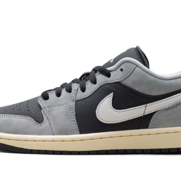 Air Jordan 1 Low SE "Light Smoke Grey"