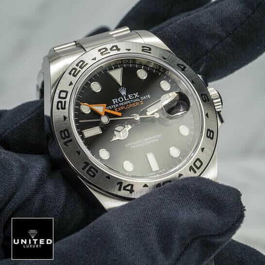 Rolex Explorer II 216570 "Black Dial" Perfect Clone Edition rolex 216570 black dial Rolex Explorer II 216570-0001 Stainless Steel Bezel Replica on the hand