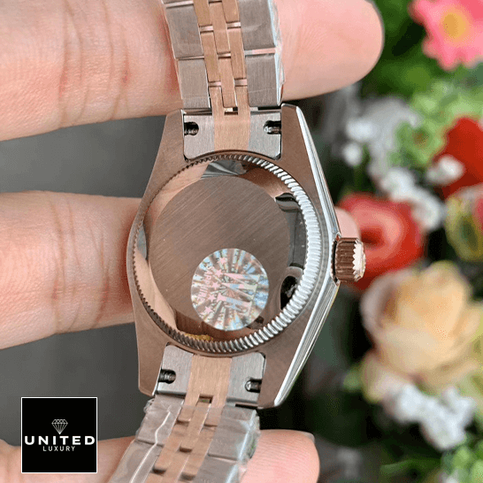 Rolex Datejust 278271 "Everose Gold" Supreme Copy 1:1 Rolex 278271 Stainless Steel Case Jubilee Replica on the hand & flowers